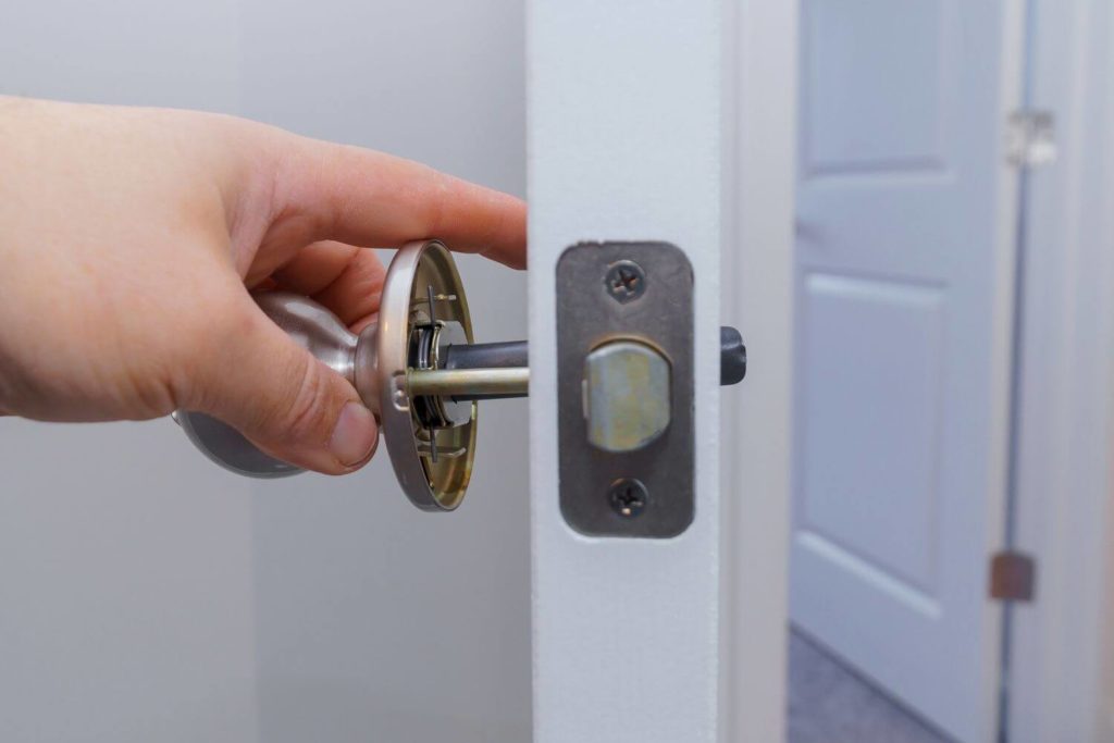 24/7 Emergency Lock Change Service Beverly Hills Speedy Locksmith